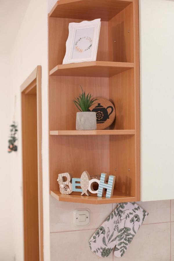 Studio Laura-Spacious Studio On The Main Beach Макарска Екстериор снимка