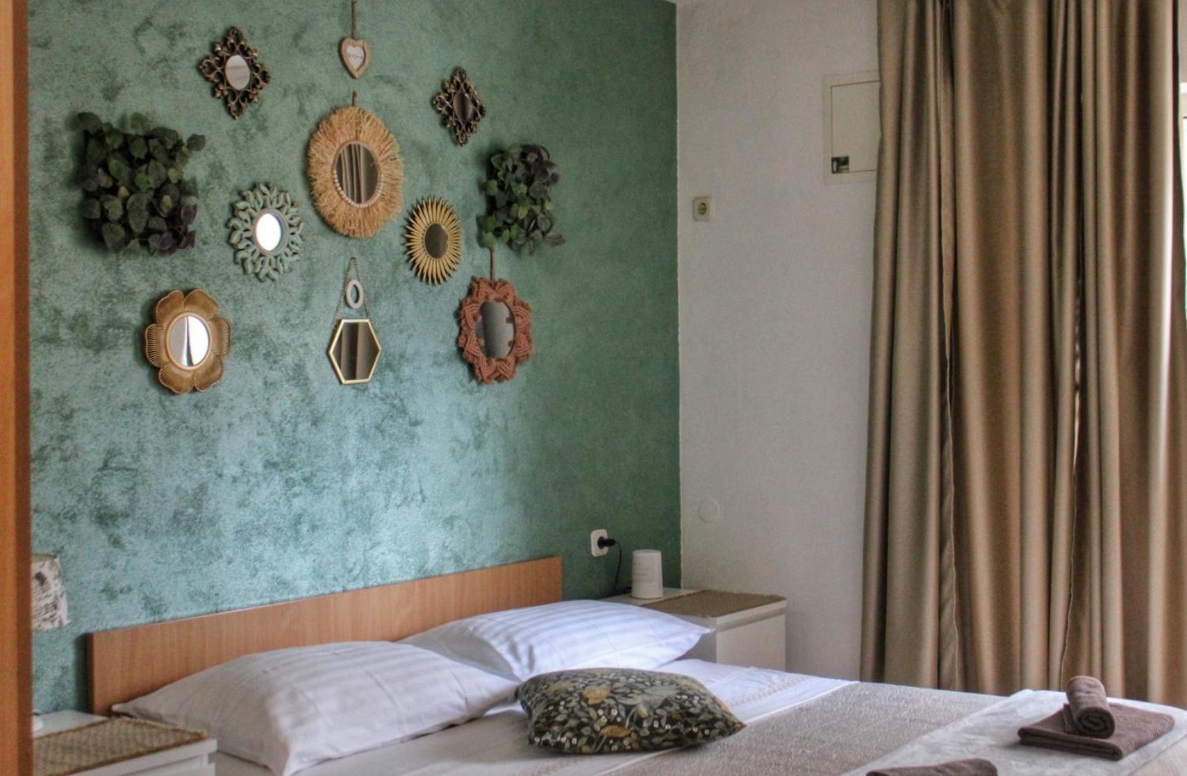 Studio Laura-Spacious Studio On The Main Beach Макарска Екстериор снимка