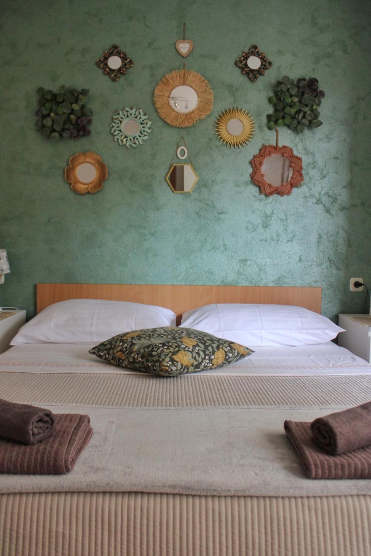 Studio Laura-Spacious Studio On The Main Beach Макарска Екстериор снимка